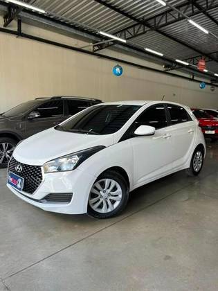 HYUNDAI HB20S 1.0 COMFORT PLUS 12V FLEX 4P MANUAL
